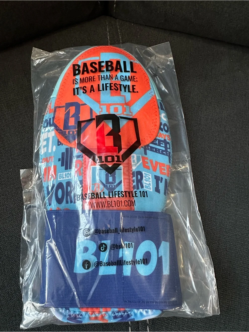 BL101 Sliding Mitt